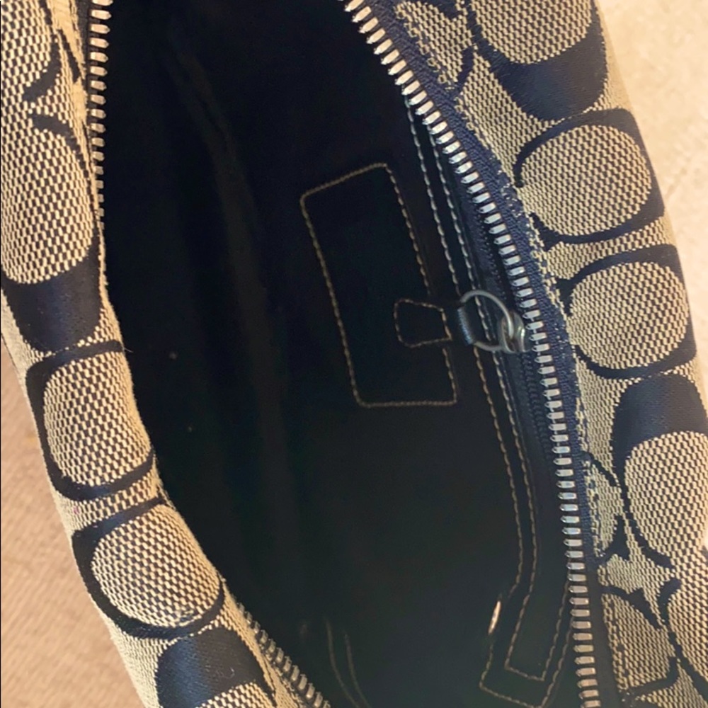 Coach Bag - Picture 5 of 7